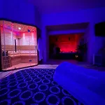 Privative Jacuzzi Sauna De La Del Castagnol Casa de hóspedes Saint-Nexans