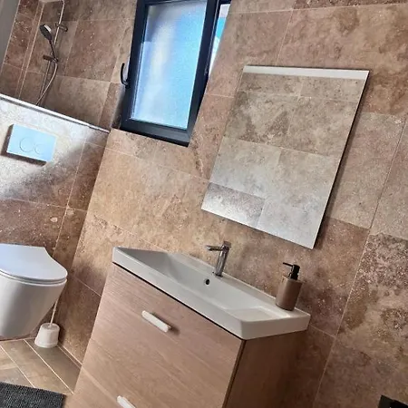 Privative Jacuzzi Sauna De La Del Castagnol Сен-Нексан